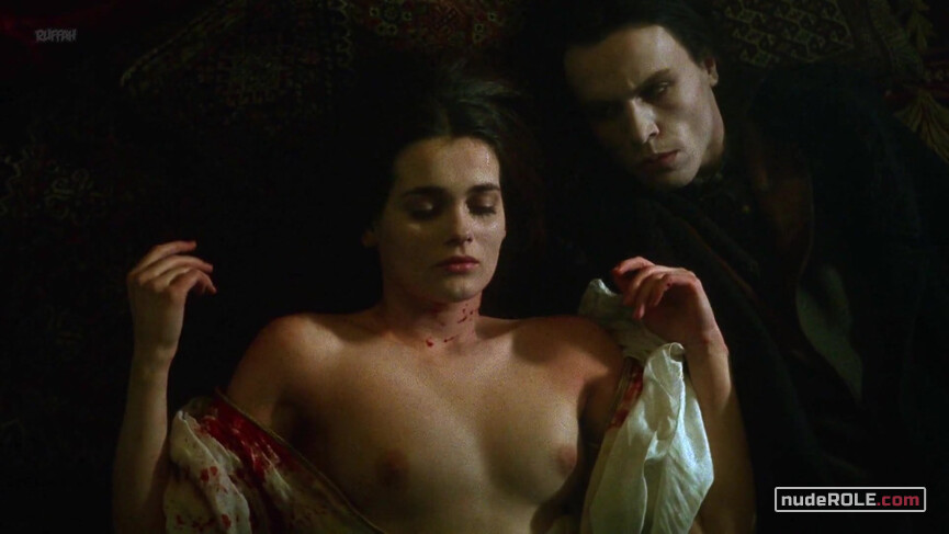 4. Serena nude, Dreamy Girl nude – The Vampire Journals (1997)