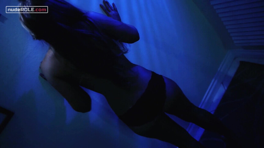 2. Amber nude – Hack House (2017)