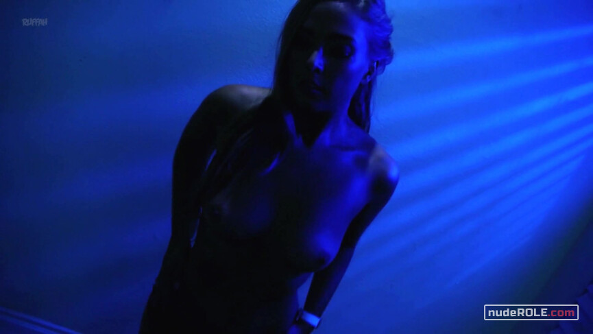 4. Amber nude – Hack House (2017)