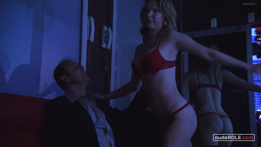 3. Pole Dancer nude – Rake s01e06 (2010)