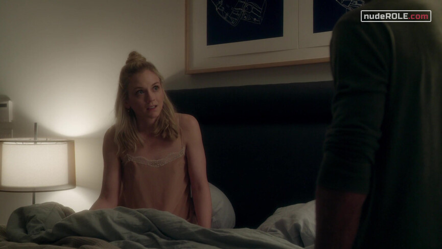 3. Casey sexy, Jane Sadler sexy – Ten Days in the Valley s01e02 (2017)