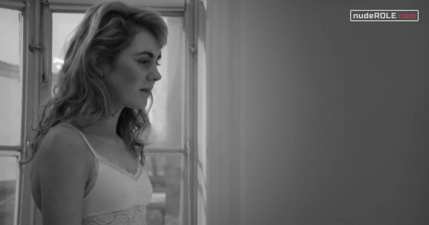 1. Signe nude – Pussy (2014)