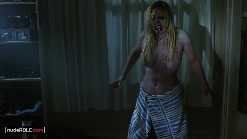 5. Henson sexy, Alex sexy, Alicia nude – House of the Dead 2 (2005)