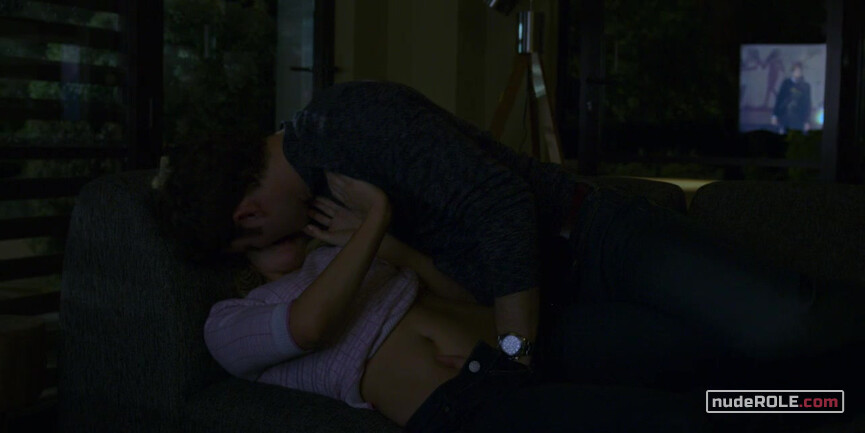 3. Chloe sexy – 13 Reasons Why s02E07 (2018)
