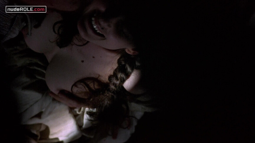 2. Neda nude – Dust (2001)