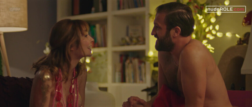 5. Lucie nude, Jess nude, Nathalie nude – Nude s01e06 (2018)