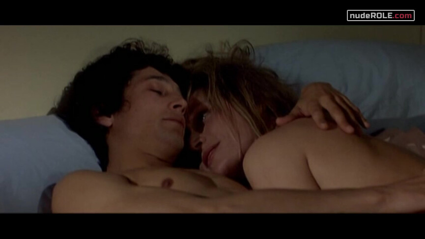 10. Fougère (Hysterical Woman) nude, Marinette sexy, Nathalie sexy – Western (1997)