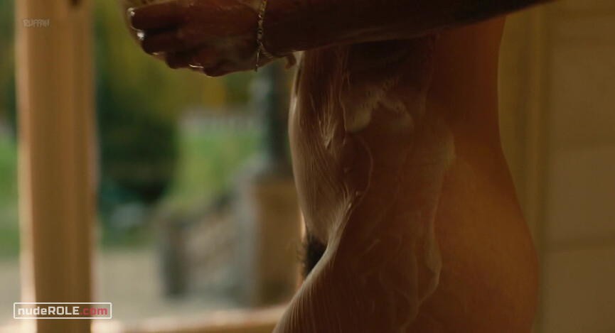 6. Coline nude – Gaspard at the Wedding (2018)