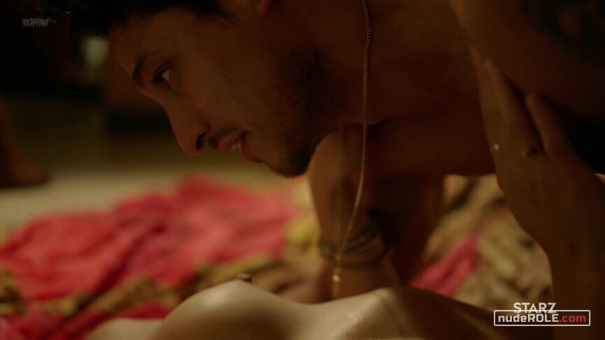 16. Sam nude, Emma nude, Lyn nude – Vida s01e03 (2018)