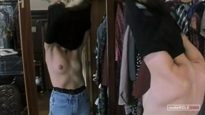 1. Yvetta nude – Dvojrole (1999)