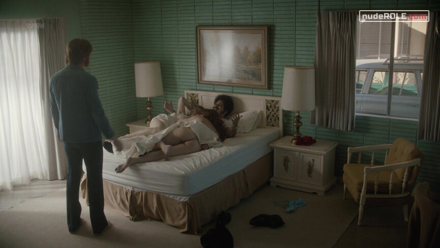 2. Carla nude – I'm Dying Up Here s02e01 (2018)