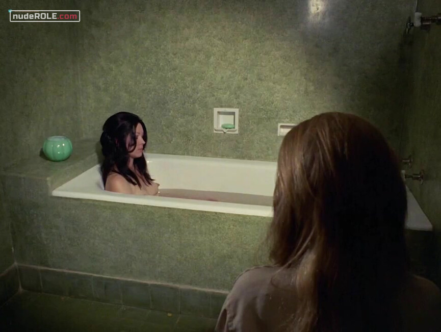 1. Ângela nude, Ana nude – The Goddesses (1972)