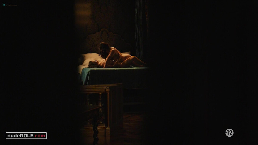 1. Adele de Vasseur nude, Sophie nude – Versailles (2018)