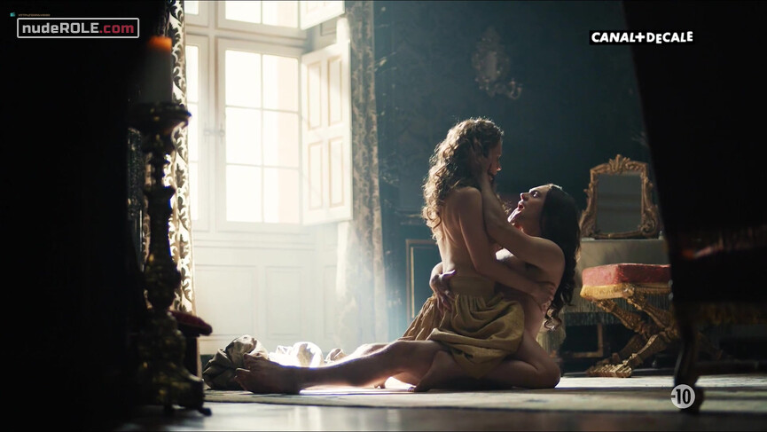 8. Adele de Vasseur nude, Sophie nude – Versailles (2018)