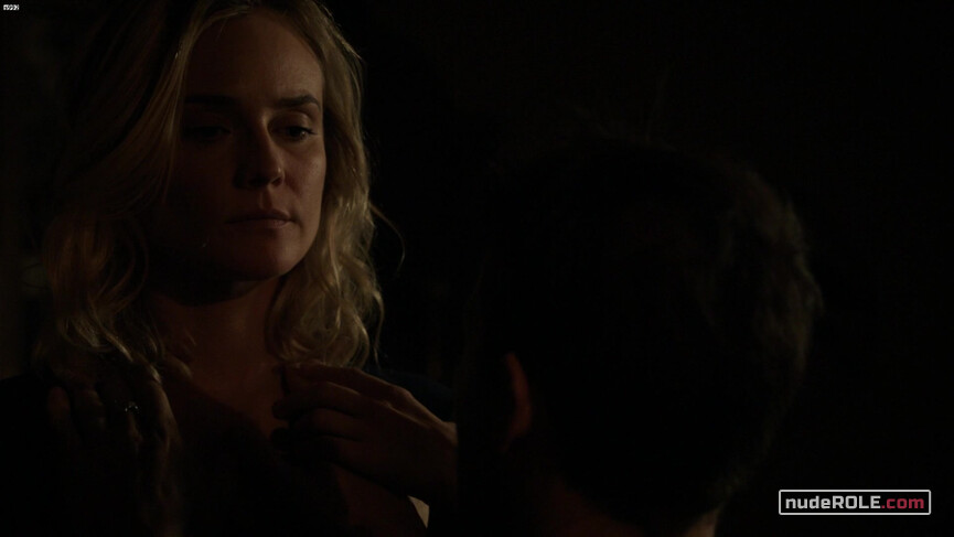 25. Sonya Cross sexy – The Bridge s02e04 (2014)