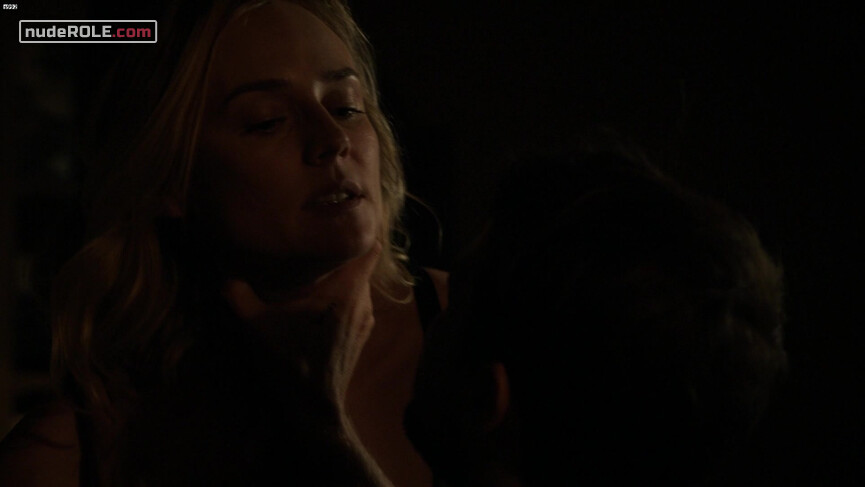 39. Sonya Cross sexy – The Bridge s02e04 (2014)