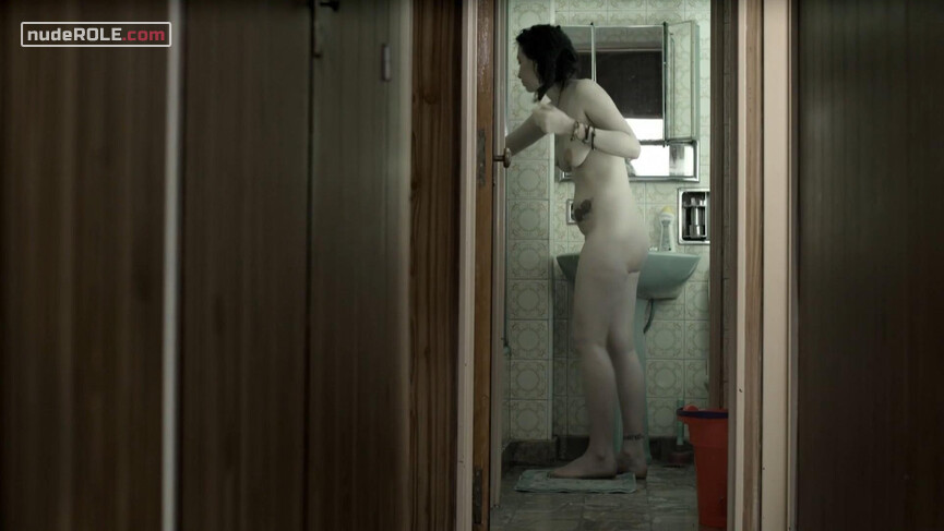 1. Alanis, Maria nude – Alanis (2017)