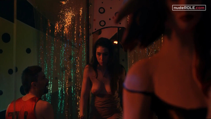 3. Alanis, Maria nude – Alanis (2017)