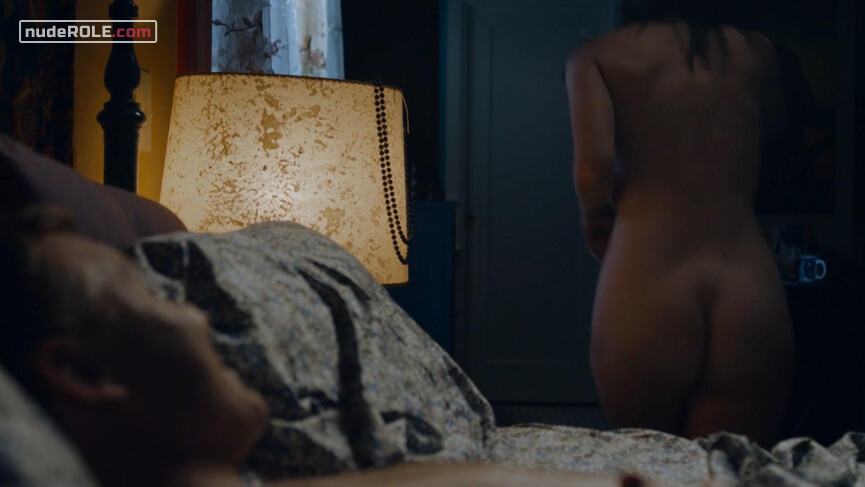 1. Brie nude – The Long Road Home s01e06 (2018)