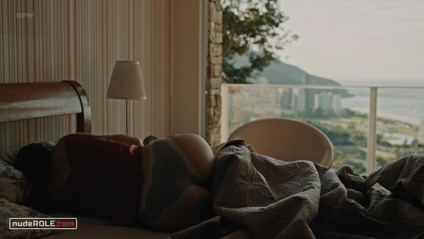 2. Lianan Nero sexy – The Mechanism s01e06 (2018)