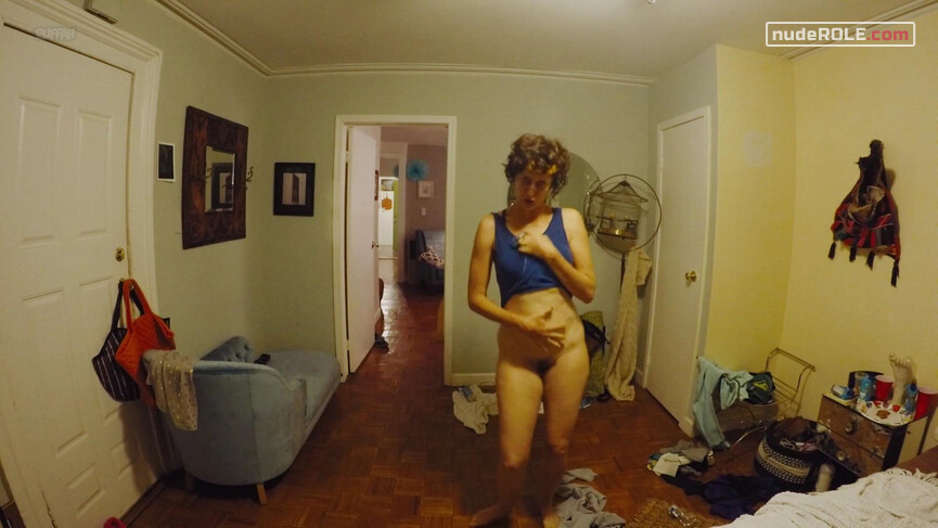 3. Gloria nude – High Maintenance s02e09 (2018)