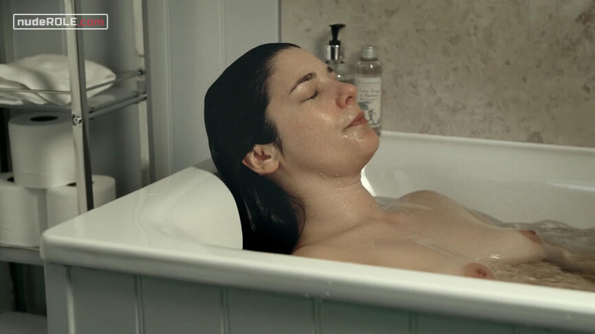 3. Gemma Shields nude – The Unseen (2017)
