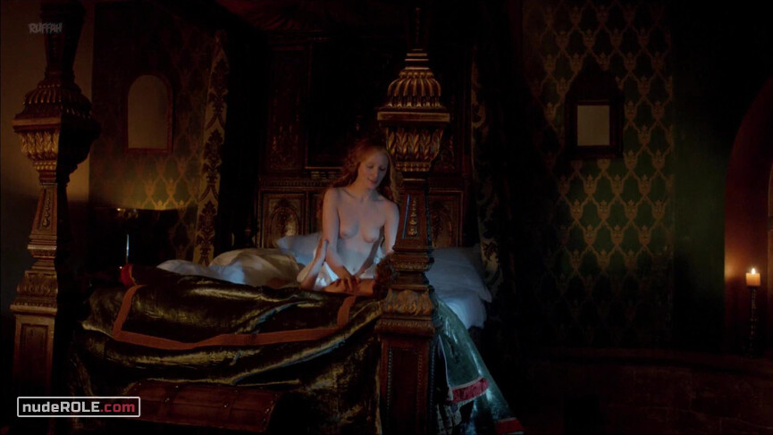 2. Jane Shore nude – The White Queen s01e06 (2013)