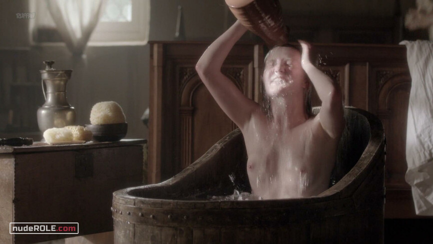 2. Mary Woodville nude – The White Queen s01e01 (2013)