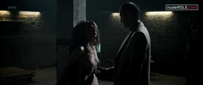 3. Saskia Jones nude – Thousand Cuts (2017)