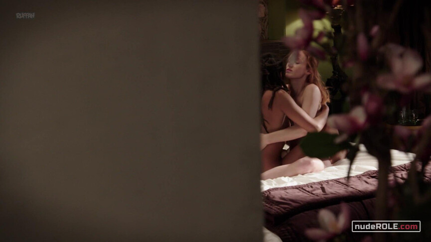 2. Melody Klaassen nude – De Spa s01e04 (2017)