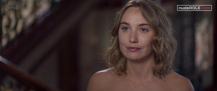 3. Lea Masson nude – Loue-moi ! (2017)