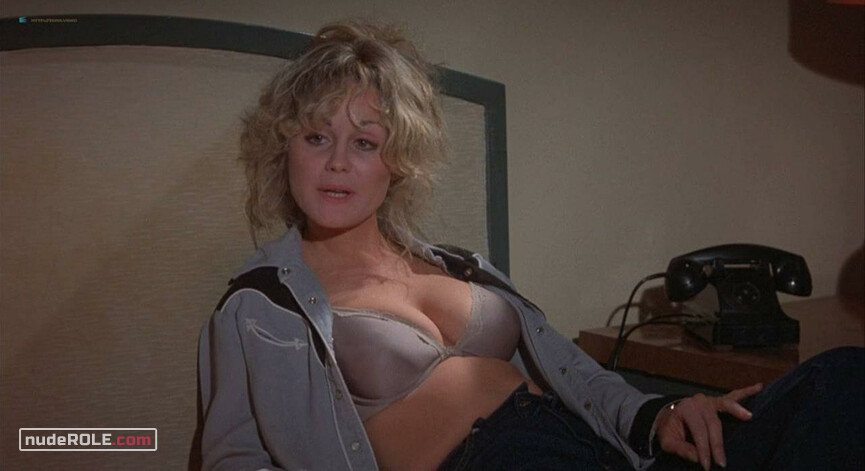 2. Claudia Grissom nude, Sandy MacAuley sexy – Stone Cold Dead (1979)