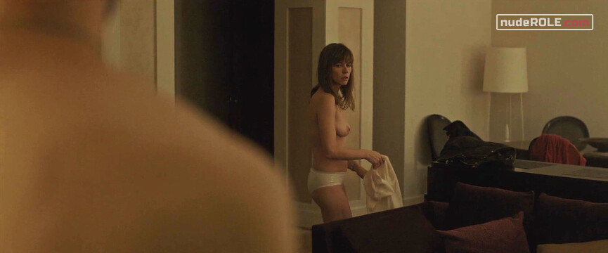 7. Caroline nude – 2 Nights Till Morning (2015)