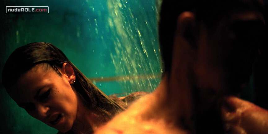 1. Mary Lou Henchy nude, B Side Synth nude – Altered Carbon s01e01 (2018)