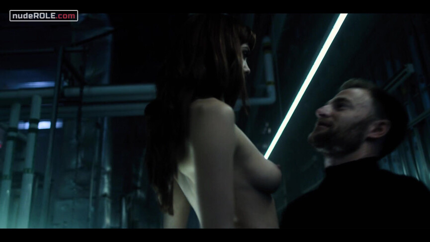 3. Synth Woman nude, LIzzie Elliot nude – Altered Carbon s01e10 (2018)
