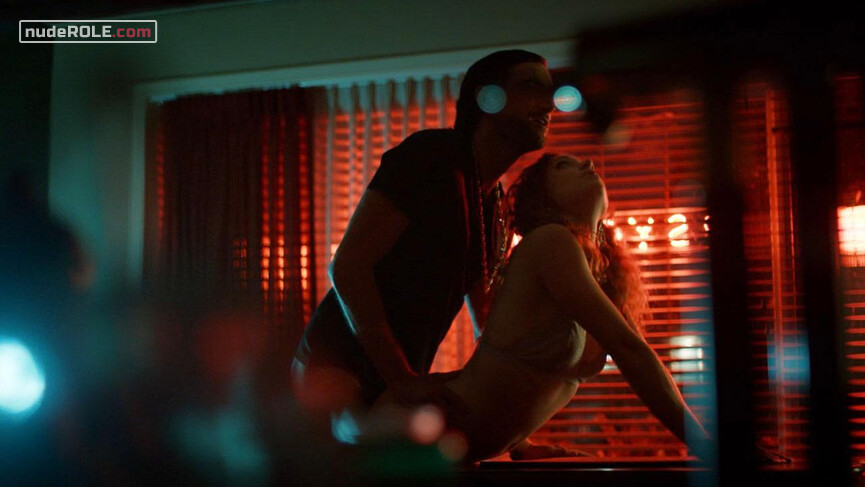 1. Sylvia Haverford sexy – Shut Eye s01e07 (2016)