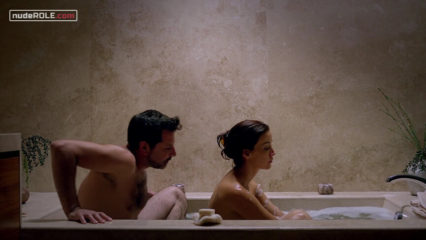 3. Isabel Galvan sexy – Dios Inc. s01e02 (2016)