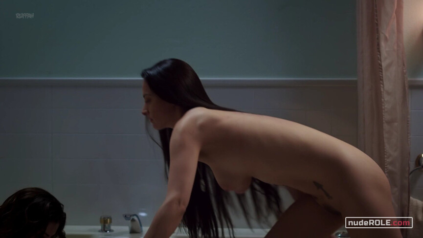 4. Areta Pereyra nude, Miriam nude – Dios Inc. s01e08-e11 (2016)