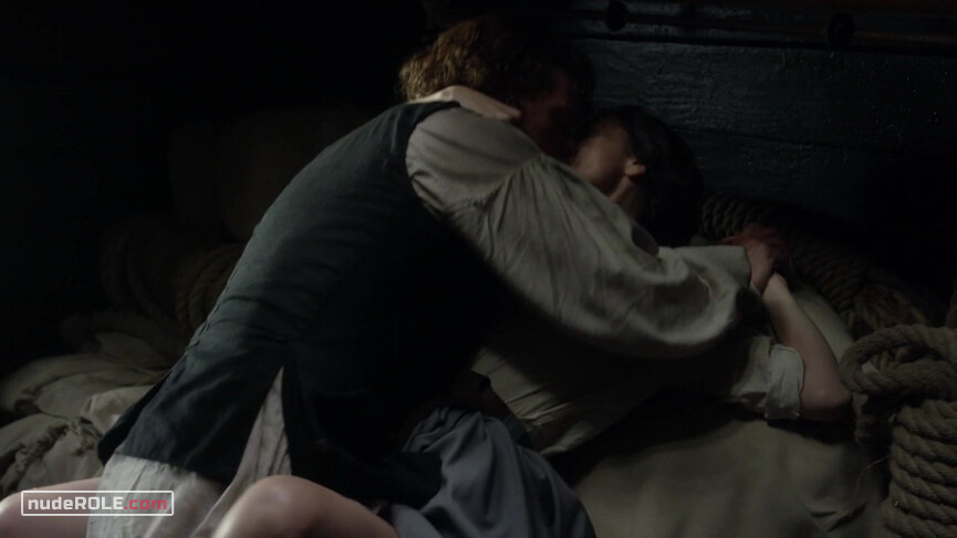 4. Claire Randall sexy – Outlander s03e09 (2017)