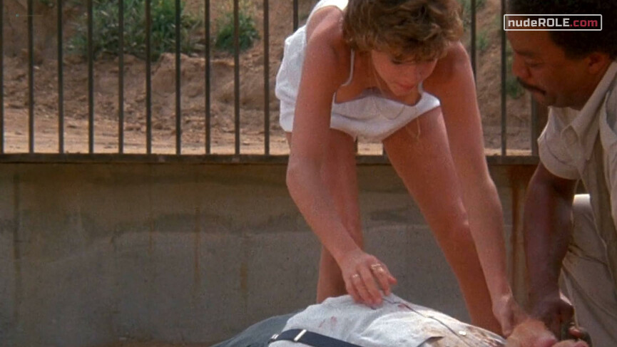 3. Julie Sawyer sexy – White Dog (1982)
