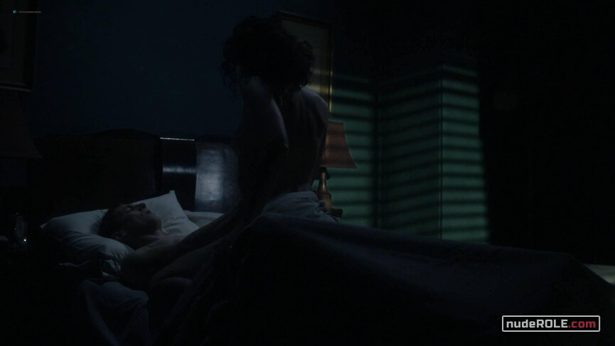 1. Claire Randall nude – Outlander s03e02 (2017)