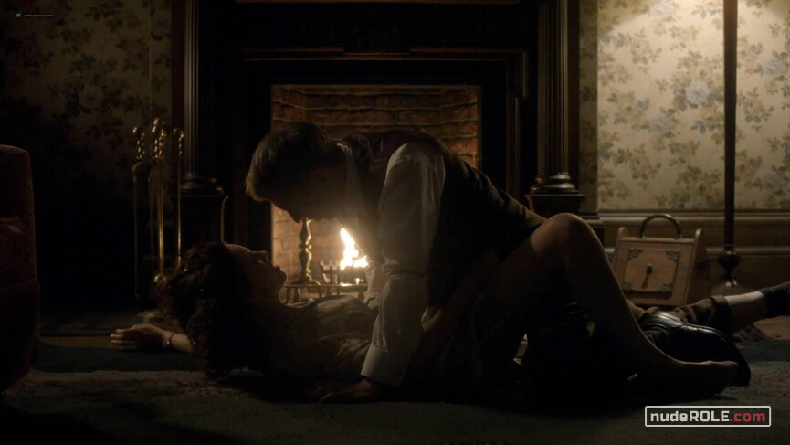 2. Claire Randall nude – Outlander s03e02 (2017)