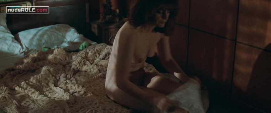 1. Risa Walker nude – The Sweet Hereafter (1997)