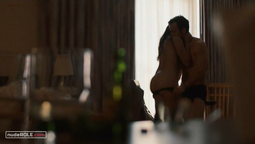2. The Woman nude – The Leftovers s01e09 (2014)