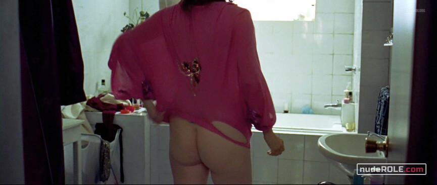 2. Julia nude – Julia (2008)