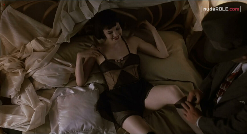 1. Vera Cicero sexy – The Cotton Club (1984)