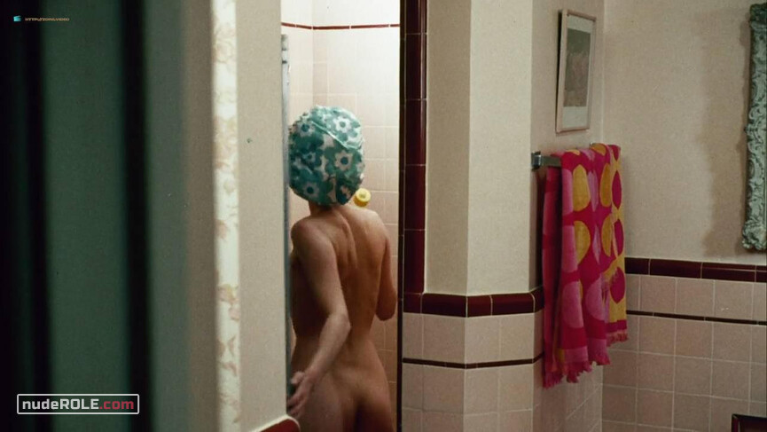 3. Jan nude, Elaine nude, Chris nude – Group Marriage (1973)