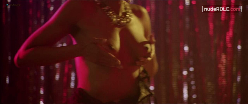 1. Soraia nude – The Killer (2017)