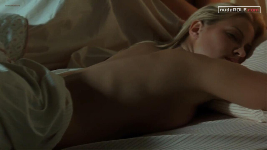 3. Blinkie sexy, Stripper nude – The Basketball Diaries (1995)