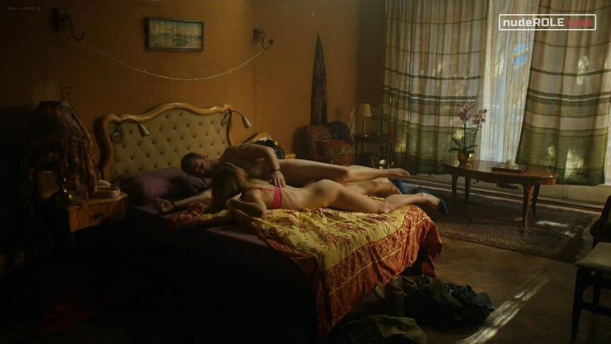 1. Katya nude – Strike Back s04e03 (2013)